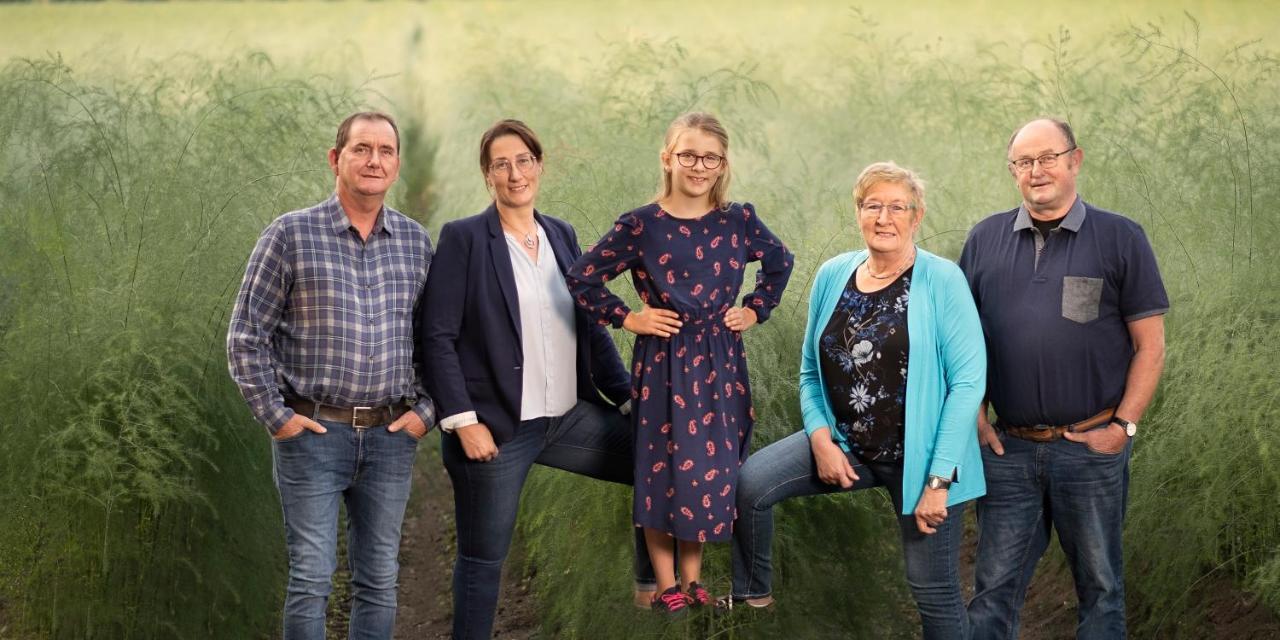 Heeser Hof - Urlaub Im Gruenen Веце Екстериор снимка